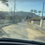 [VÍDEO] Motorista mostra situação crítica de rua de Navegantes e pede melhorias urgentes